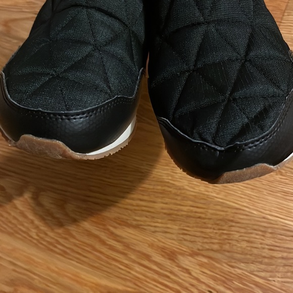 New Teva Ember Mid Boot Quilted Black Womens 9 - Picture 10 of 15